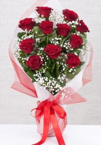 11 kırmızı gülden buket çiçeği  Amasya 14 şubat sevgililer günü çiçek 