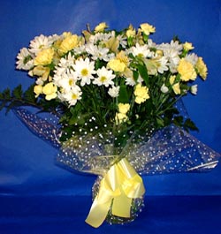  Amasya hediye çiçek yolla  sade mevsim demeti buketi sade ve özel
