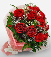 12 adet kırmızı güllerden kaliteli gül  Amasya çiçek siparişi vermek 
